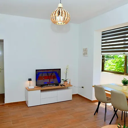 Apartment Tina 1 Rijeka
